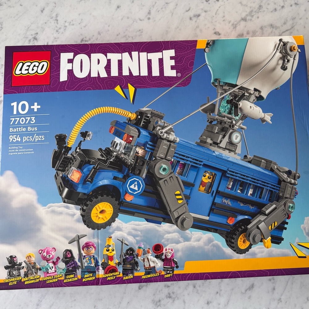 LEGO fortnight battle bus